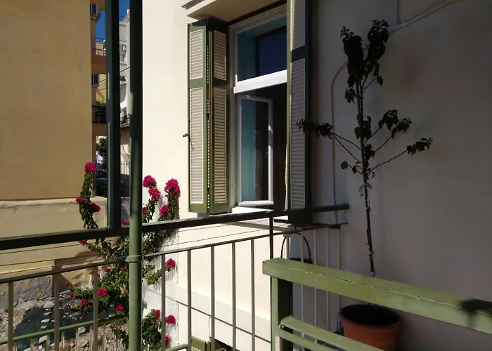 Giannis And Aristi's House Apartman *