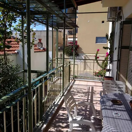 Giannis And Aristi's House Кавала