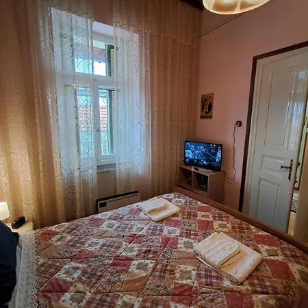 Giannis And Aristi's House Апартамент